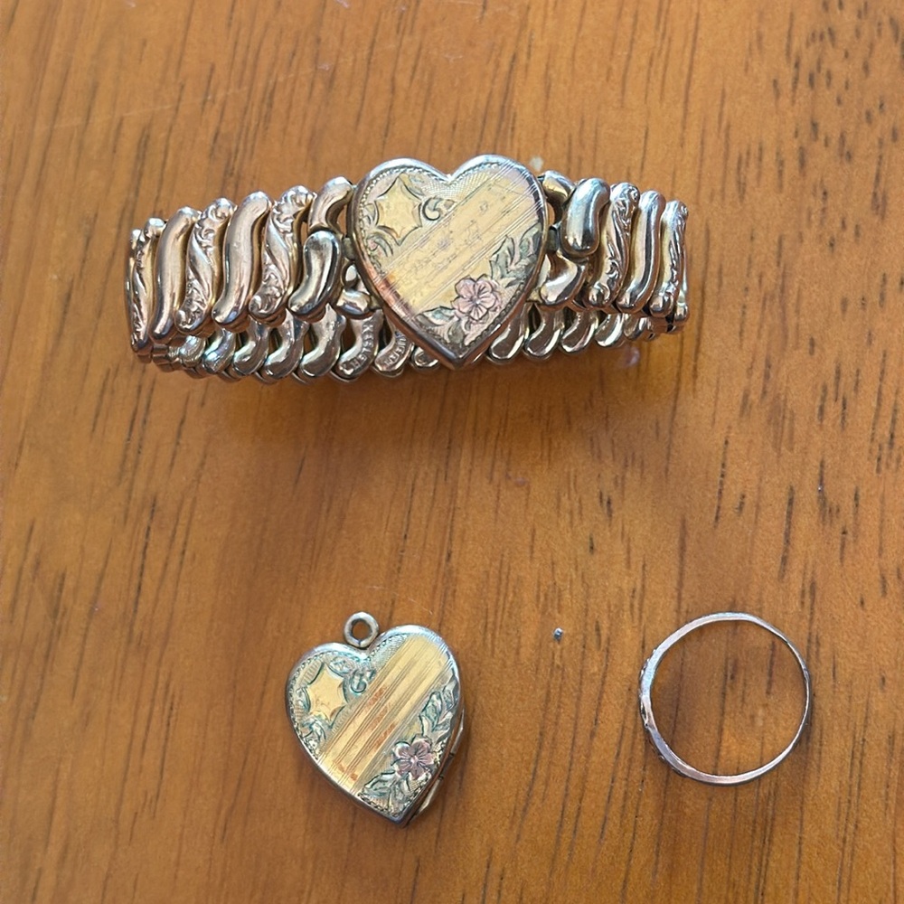 Antique Vintage 1940s heart expansion bracelet, locket, and ring